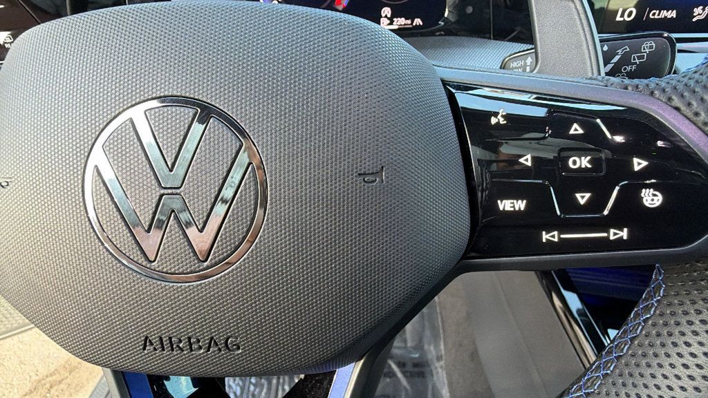 Used 2026 Volkswagen Golf AWD/4WD image 20