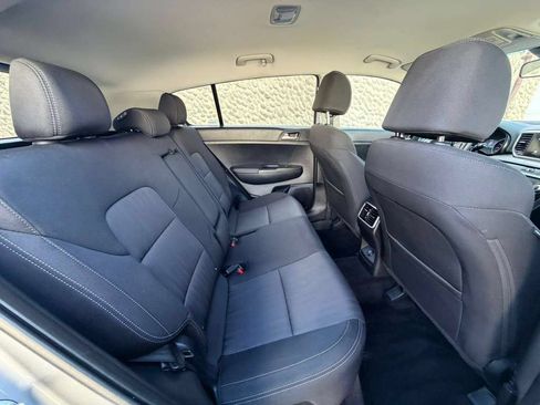 Used 2022 Kia Sportage LX AWD/4WD image 19