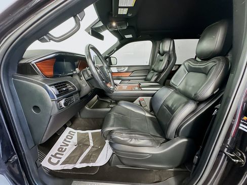 Used 2021 Lincoln Navigator Reserve w/ Luxury Package AWD/4WD image 21