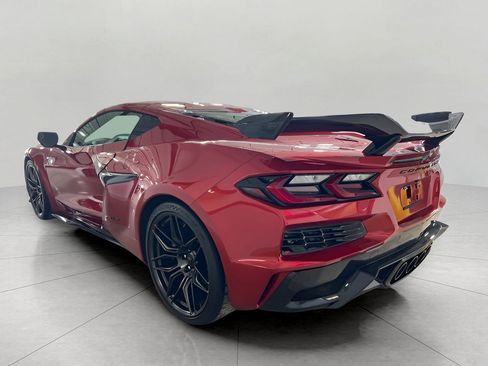 Used 2024 Chevrolet Corvette Z06 w/ Z07 Performance Package image 3