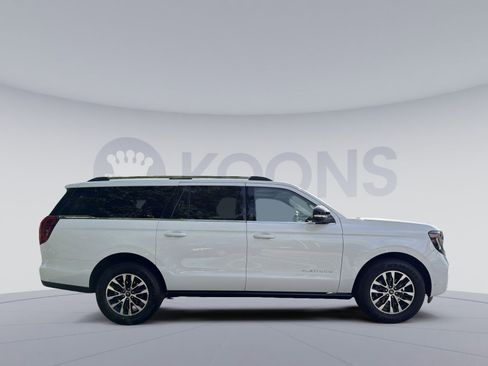 Used 2025 Ford Expedition Max Platinum AWD/4WD image 8