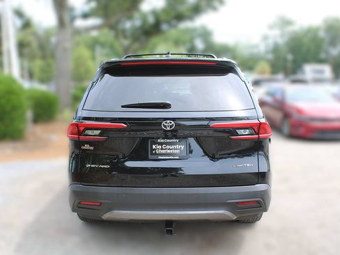 Used 2024 Toyota Grand Highlander AWD Hybrid image 8