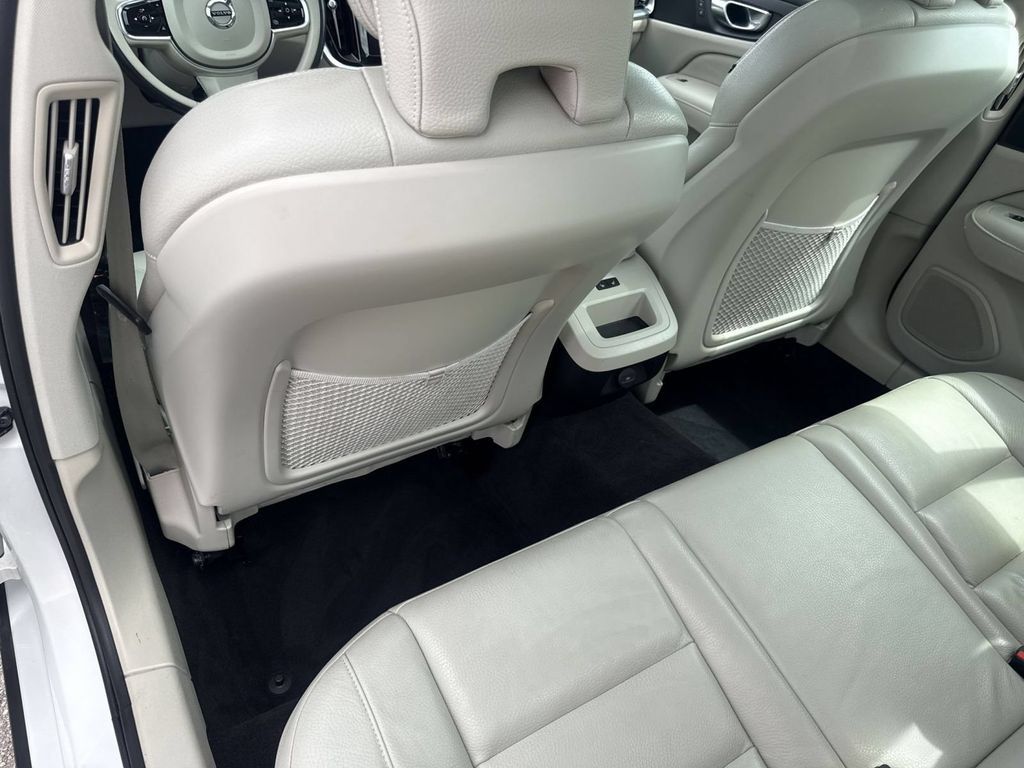Used 2024 Volvo S60 B5 Core FWD image 28