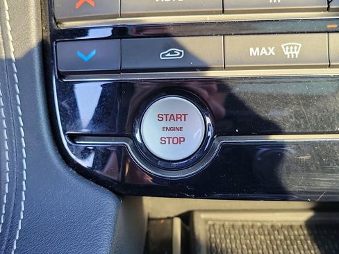 Used 2018 Jaguar F-PACE S image 28