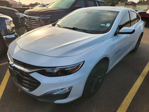 Used 2024 Chevrolet Malibu LT w/ Sport Edition image 3