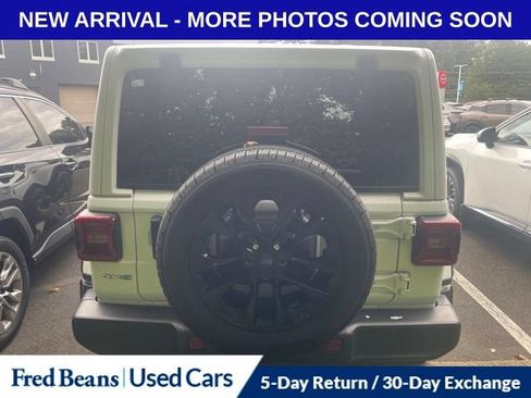 Used 2024 Jeep Wrangler Unlimited Sahara w/ Safety Group AWD/4WD image 6