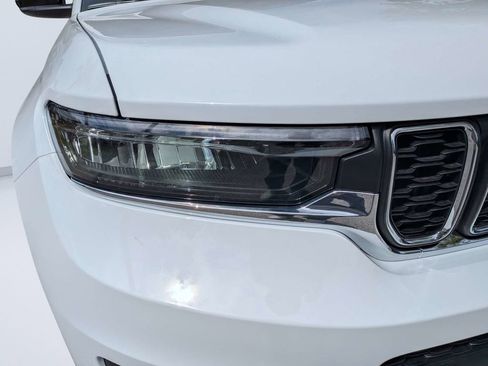New 2026 Jeep Grand Cherokee L Laredo w/ Trailer Tow Package RWD image 9
