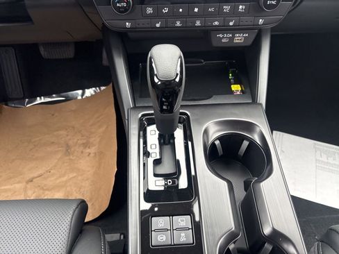 New 2026 Subaru Outback Touring XT AWD/4WD image 19