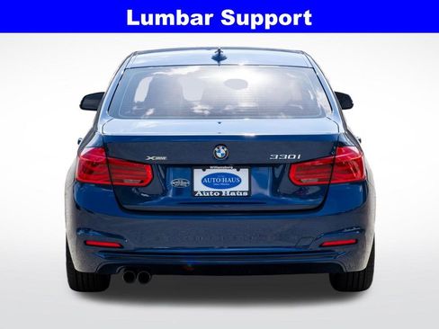 Used 2018 BMW 330i xDrive Sedan w/ Convenience Package AWD/4WD image 7