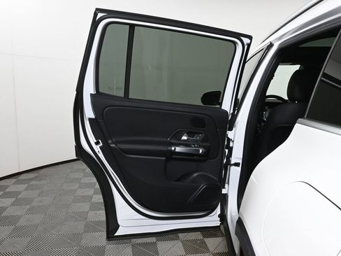 New 2026 Mercedes-Benz GLB 250 4MATIC image 31