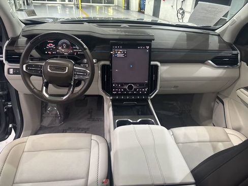 Used 2024 GMC Acadia Denali w/ Super Cruise Package image 30
