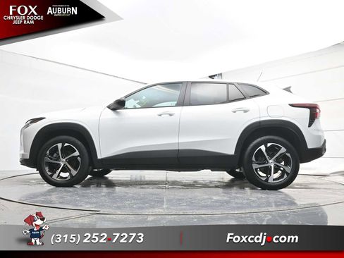 Used 2024 Chevrolet Trax RS image 19