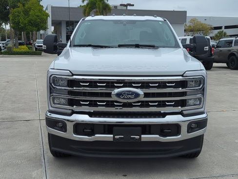 New 2026 Ford F250 XLT w/ XLT Premium Package AWD/4WD image 6