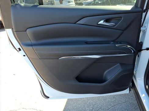 New 2026 Chevrolet Traverse LT w/ Driver Confidence Package image 23