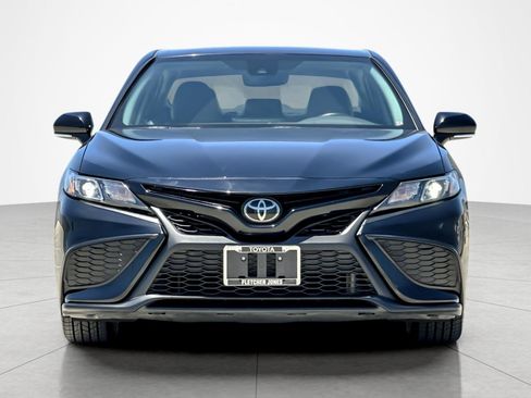 Certified 2022 Toyota Camry SE FWD image 8