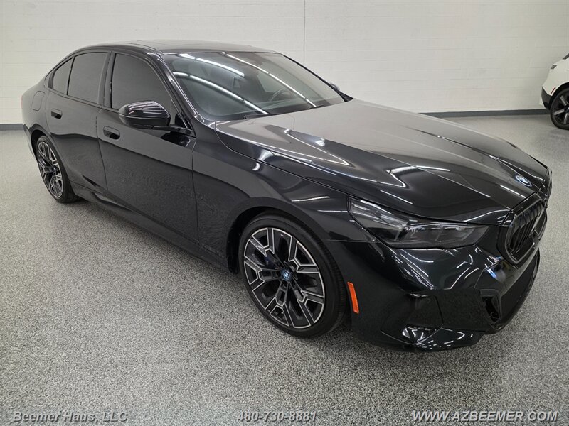 Used 2024 BMW i5 eDrive40i w/ M Sport Package RWD image 13