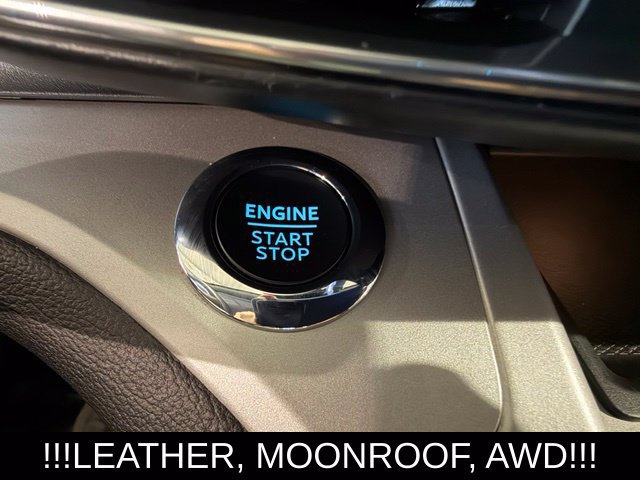 Used 2023 Ford Explorer XLT AWD/4WD image 32