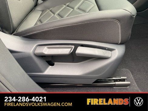 New 2026 Volkswagen Atlas SE image 48