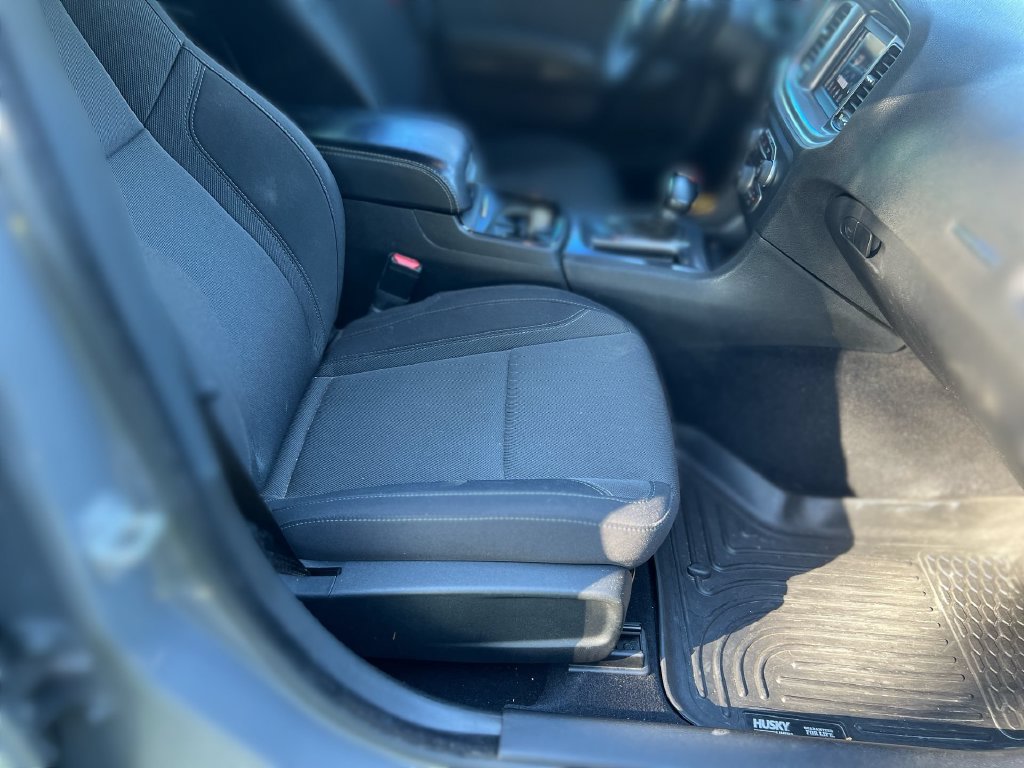 Used 2019 Dodge Charger SXT w/ Blacktop Package RWD image 23