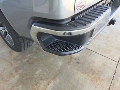 Used 2023 Chevrolet Silverado 1500 LT AWD/4WD image 34