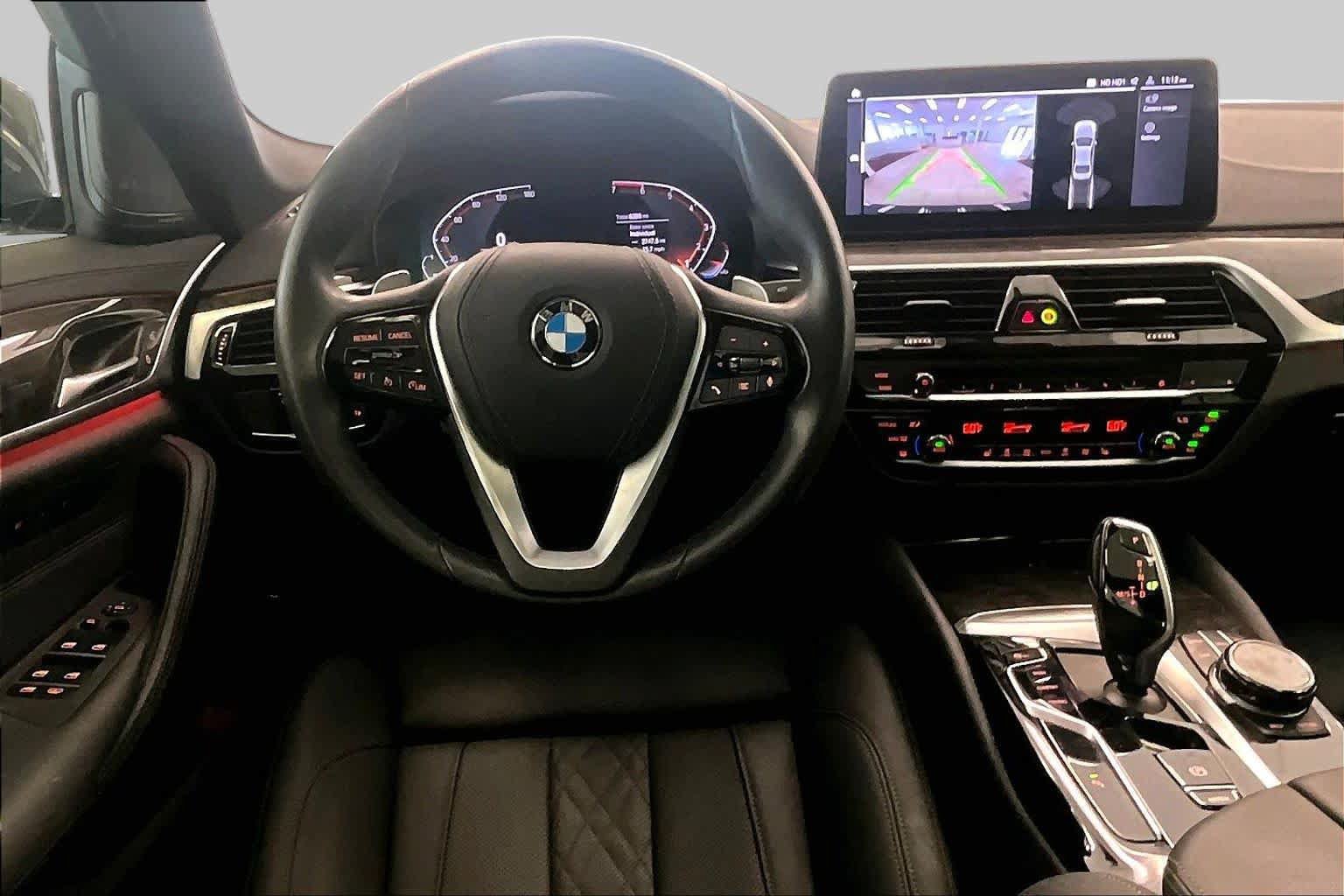 Used 2022 BMW 530i w/ Executive Package RWD image 5