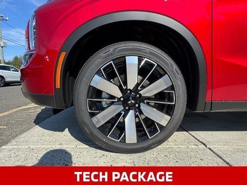 Used 2025 Mitsubishi Outlander SE AWD/4WD image 4