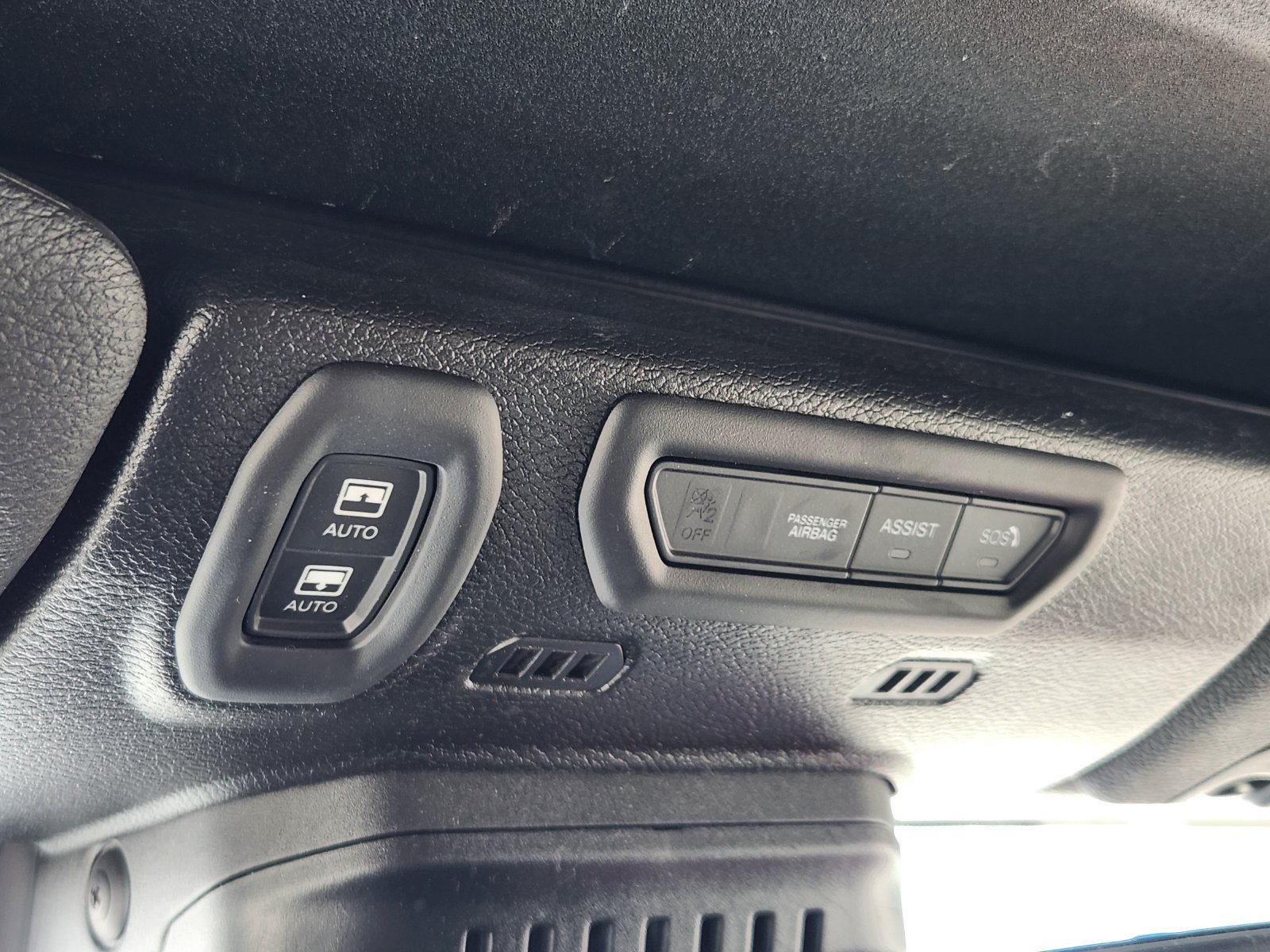 Used 2021 Jeep Wrangler Unlimited Rubicon AWD/4WD image 30