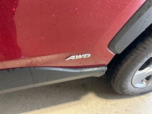 Certified 2025 Toyota RAV4 LE AWD/4WD image 8