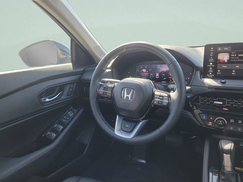 Used 2025 Honda Accord Touring image 15