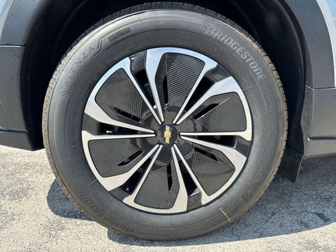 New 2025 Chevrolet Blazer EV LT image 31