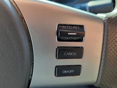 Used 2014 Nissan Frontier SV image 27