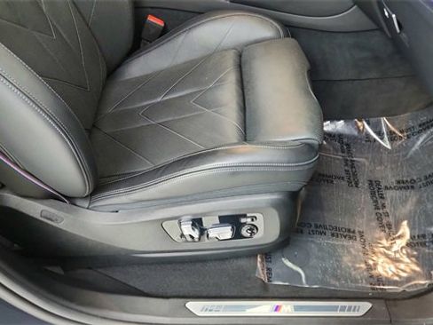 Used 2023 BMW XM image 22