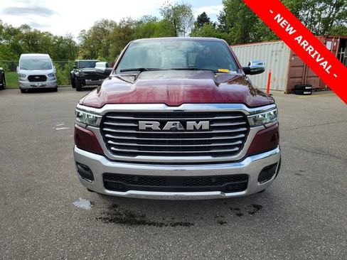 Used 2025 RAM 1500 Laramie AWD/4WD image 8