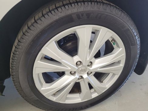 Used 2018 Nissan Pathfinder SL w/ SL Premium Package AWD/4WD image 31