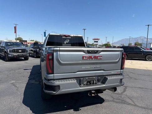 Used 2024 GMC Sierra 3500 AT4 w/ AT4 Premium Plus Package AWD/4WD image 9