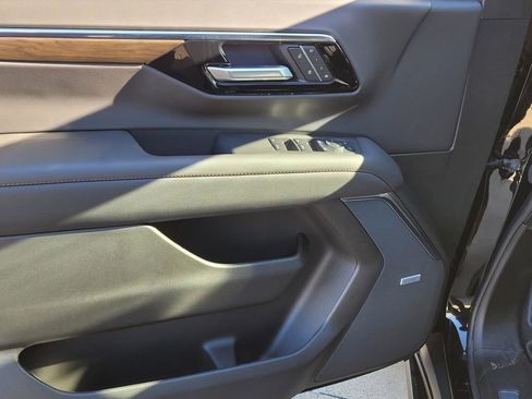 New 2026 Chevrolet Tahoe High Country image 15