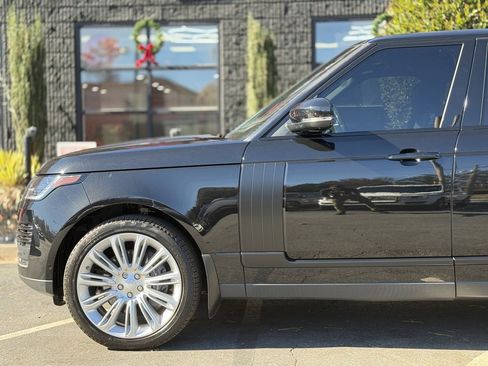 Used 2019 Land Rover Range Rover Supercharged image 10