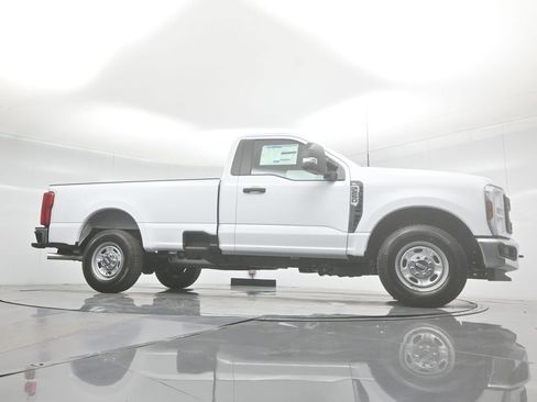 New 2026 Ford F250 XL w/ XL Chrome Package image 3