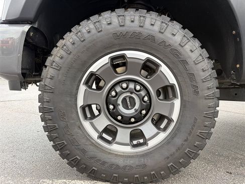 Used 2024 Ford F350 Platinum w/ Tremor Off-Road Package AWD/4WD image 15