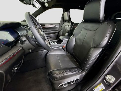 Used 2024 Jeep Grand Cherokee L Overland w/ Advanced Protech Group III image 20