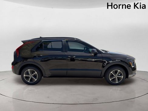 New 2026 Kia Niro LX FWD image 3