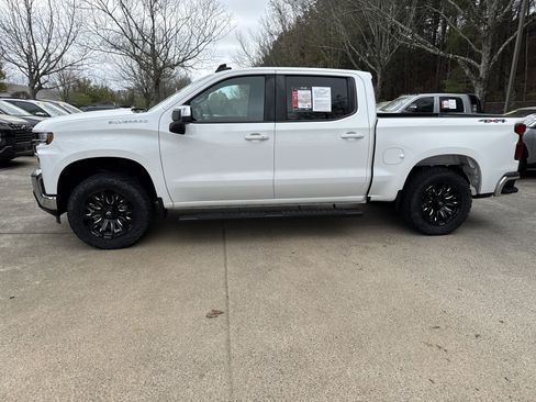 Used 2021 Chevrolet Silverado 1500 LT image 4