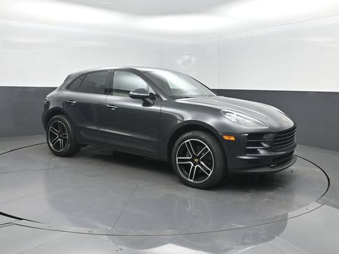 Used 2020 Porsche Macan AWD/4WD image 32