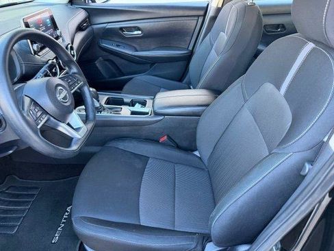 Used 2025 Nissan Sentra SV FWD image 13