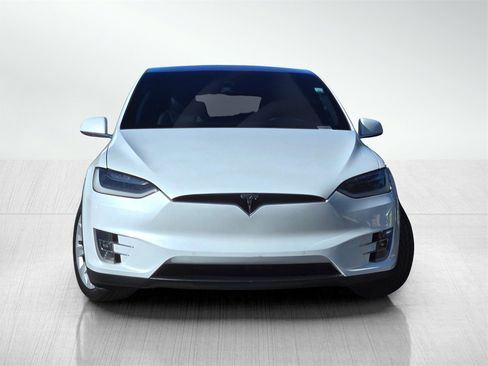 Used 2016 Tesla Model X Performance image 3