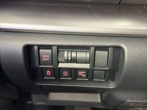 Used 2023 Subaru Crosstrek 2.5i Limited image 16