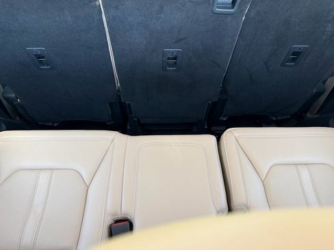 Used 2023 Ford Expedition Limited AWD/4WD image 10