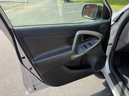 Used 2010 Toyota RAV4 Sport FWD image 7