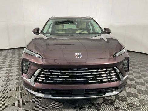 Used 2024 Buick Envision Preferred image 2