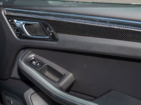Used 2024 Porsche Macan image 66